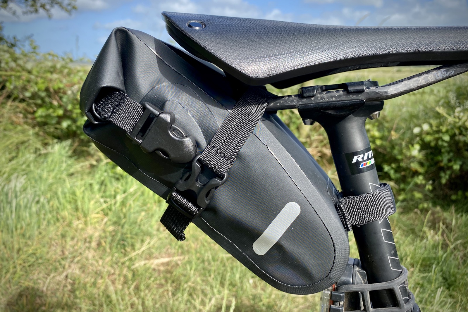 Review BTR All Weather Waterproof Wedge Bicycle Saddlebag
